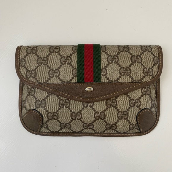 Gucci Handbags - Authentic Vintage Gucci Sherry Line Clutch